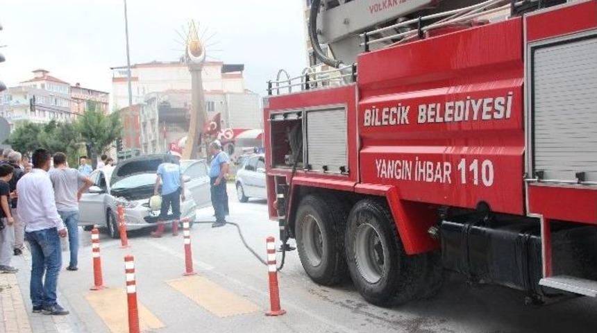 Bilecik&rsquo;te Seyir Halindeki Ara&ccedil; Alev Aldı