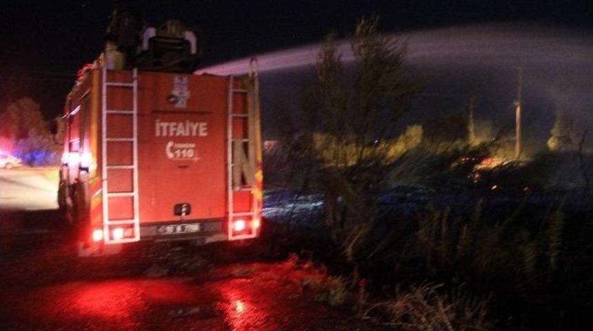 Tatil Beldesinde Sazlık Yangını