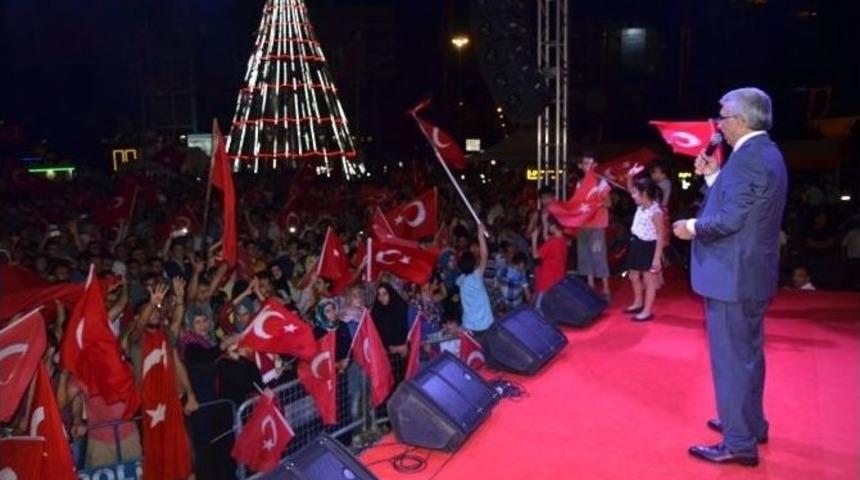 Kızılay, Demokrasi N&ouml;betlerinde De Milletinin Yanında Oldu