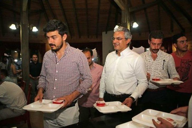 Başkan Akpınar, Chp’li Gençlerle Buluştu G3