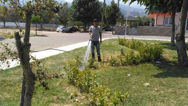 Alaşehir Parkları Bakımdan Geçirildi