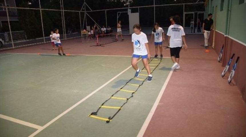 Yunusemre&rsquo;de Gen&ccedil; Raketler Yetişiyor