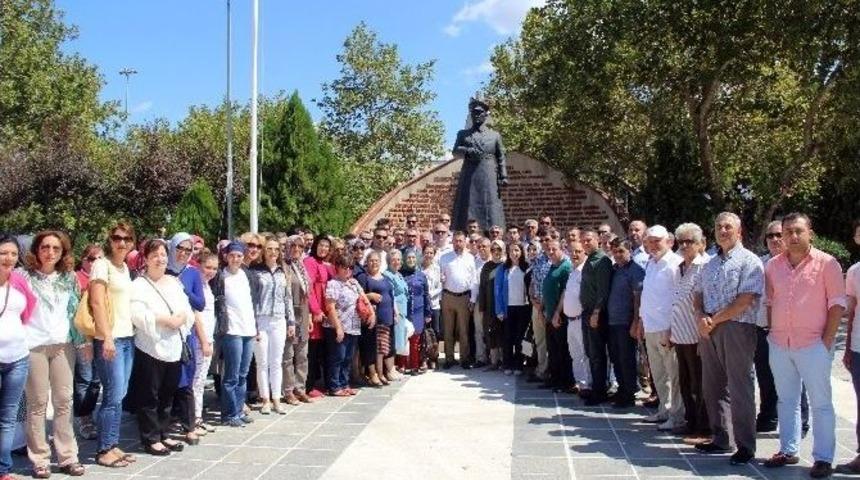 Ak Parti&rsquo;nin 15. Kuruluş Yıl D&ouml;n&uuml;m&uuml; &Ccedil;anakkale&rsquo;de Kutlandı