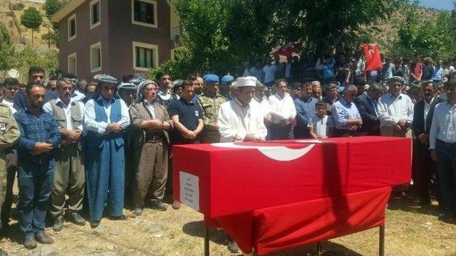 Teröristlerin Öldürdüğü Ak Parti Gençlik Kolları Başkanı Adıyaman Defnedildi