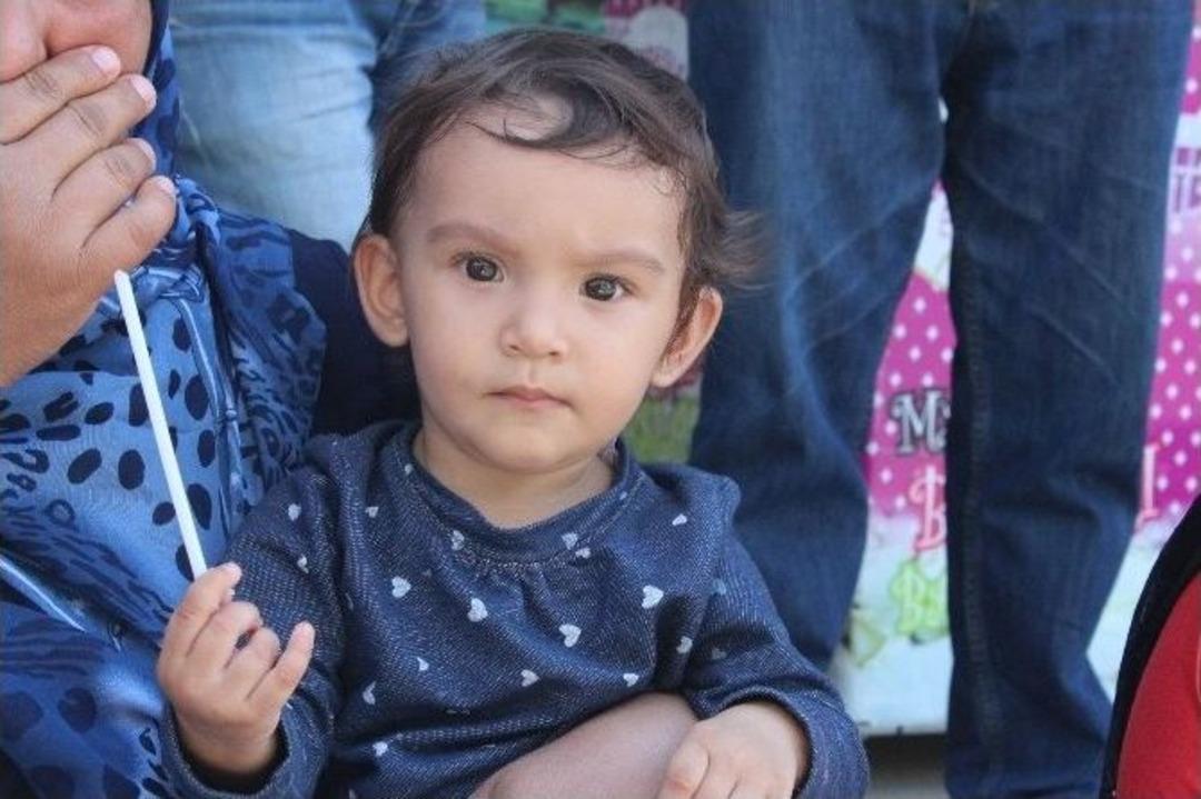 &Ouml;len İş&ccedil;i Ardında Kalbi Delik Kız &Ccedil;ocuğu Bıraktı