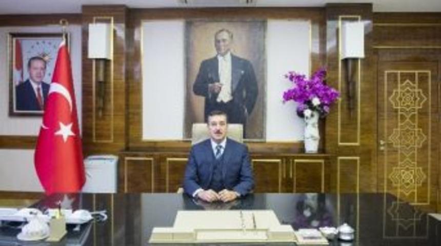 G&uuml;mr&uuml;k Ve Ticaret Bakanı B&uuml;lent T&uuml;fenkci&rsquo;nin 15. Yıl Mesajı