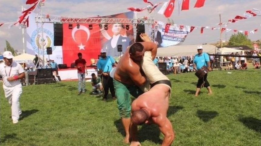 Tufanbeyli 15. Geleneksel G&uuml;reş Festivali