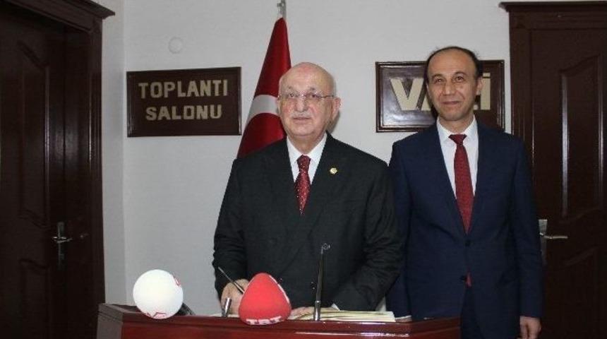 Meclis Başkanı Kahraman, Adıyaman&rsquo;da Valiliği Ve Rekt&ouml;rl&uuml;ğ&uuml; Ziyaret Etti