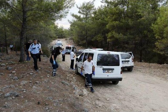 Kafasını Taşla Ezip Öldürdükten Sonra Ormana Attılar