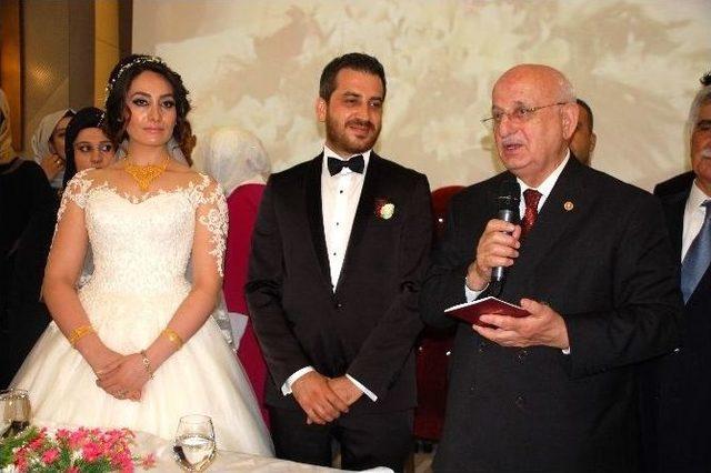 Tbmm Başkanı Kahraman Nikah Şahidi Oldu