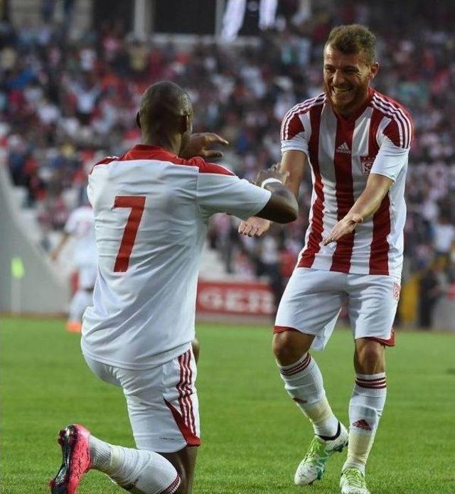 Sivasspor, Hazırlık Maçında Tokatspor’u 3 Golle Geçti