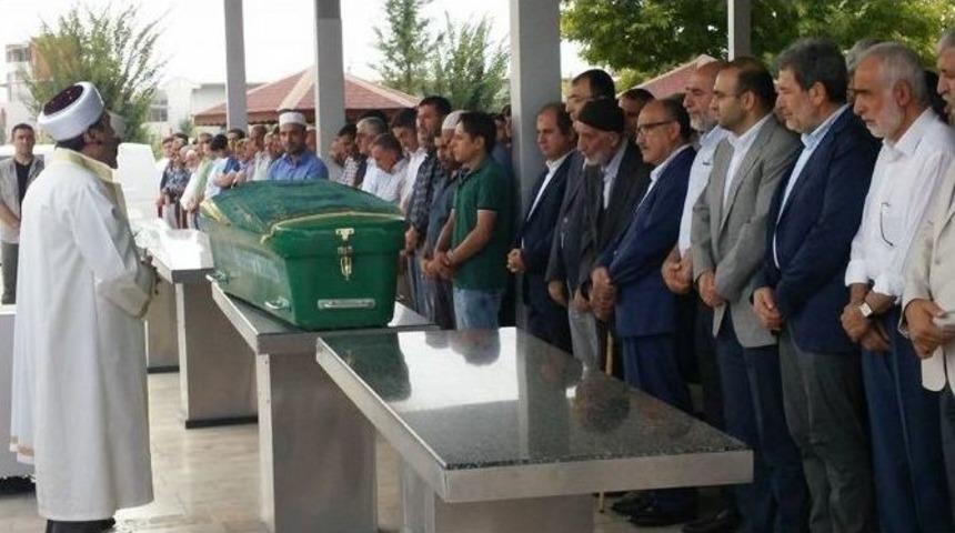 Milletvekili Nurettin Yaşar&rsquo;ın Annesi Hatun Yaşar Defnedildi