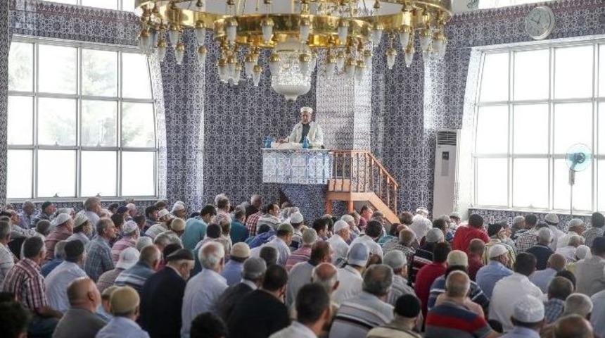 Sincan Belediyesi Demokrasi Şehitleri İ&ccedil;in Mevlid-i Şerif Okuttu