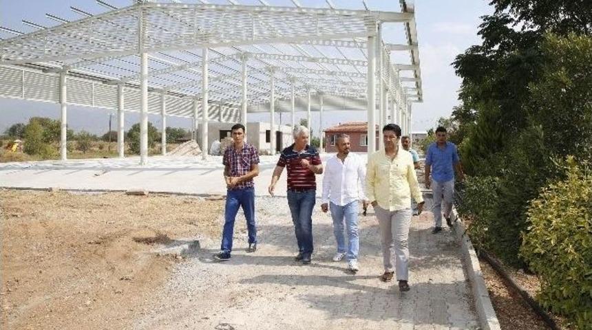 Başkan Turgay Gen&ccedil;, İki Mahallede İncelemelerde Bulundu