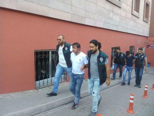 Kayseri&rsquo;de Uyuşturucu Operasyonu: 2 G&ouml;zaltı 1