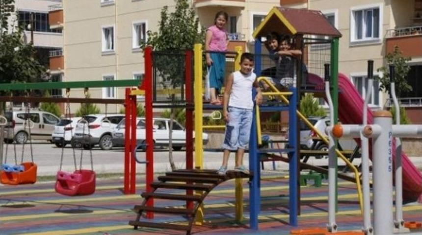 Parklarda Yenileme &Ccedil;alışmaları