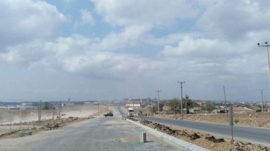 Kirazpınar&rsquo;a Bin 600 Metrelik Duble Yol Yapılıyor