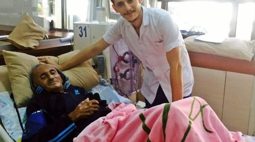 T&uuml;rkiye&rsquo;nin En Uzun Diyaliza Bağlı Hastası