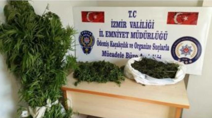 İzmir&rsquo;de Uyuşturucu Operasyonu