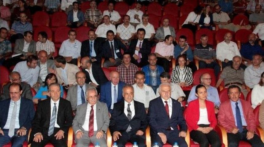 Rekt&ouml;r Ko&ccedil;ak, Yeni Rekt&ouml;r &Ccedil;omaklı&rsquo;ya G&ouml;revini Devretti
