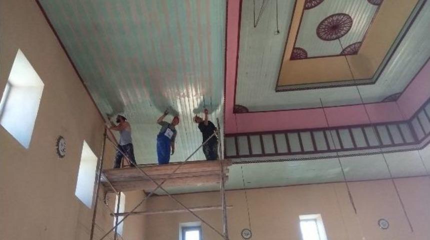 Hisarcık &Ccedil;arşı Camiinde Bakım Onarım &Ccedil;alışmaları Devam Ediyor