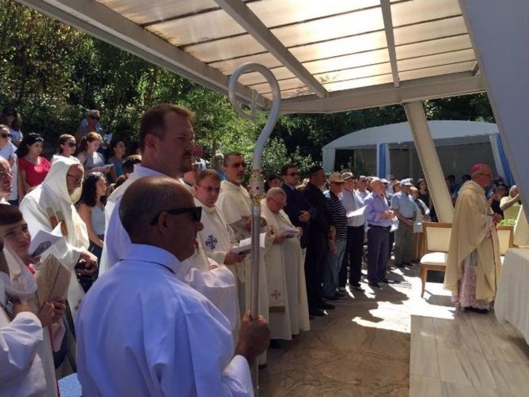 Meryem Ana&rsquo;nın G&ouml;ğe Y&uuml;kseliş Bayramı&rsquo;nda Barış Mesajları