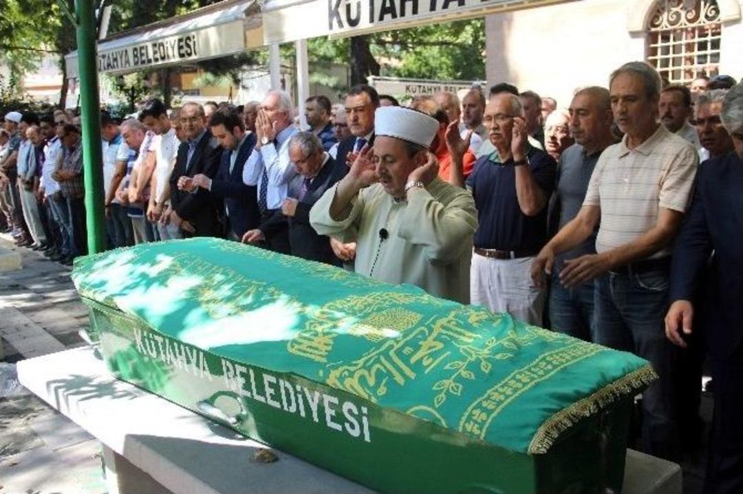 Nejat &Ouml;zturan, Son Yolculuğuna Uğurlandı