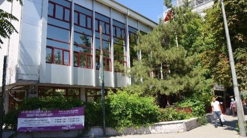 K&uuml;t&uuml;phanenin Taşınmasına Başlandı