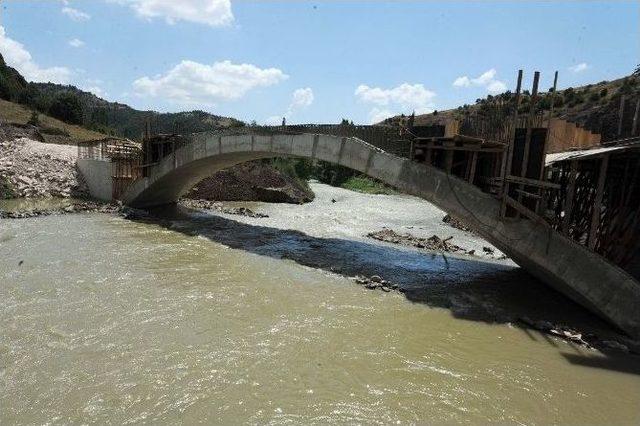 Milli Mücadele’nin İlk Durağında Yol Yatırımının Yarısı Bitti