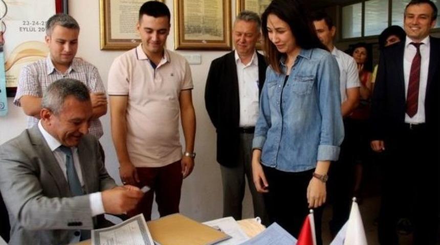 &Ccedil;om&uuml;&rsquo;de İlk Kayıt Heyecanı