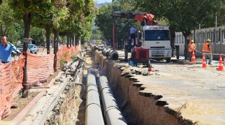 Vali Şent&uuml;rk, Belediye Başkanı İle Birlikte Jeotermal &Ccedil;alışmalarını İzledi