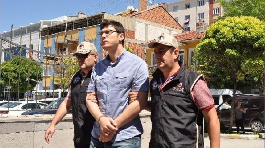 Fet&ouml; Soruşturmasında G&ouml;zaltına Alınan 2 Hakim Adliyeye Sevk Edildi