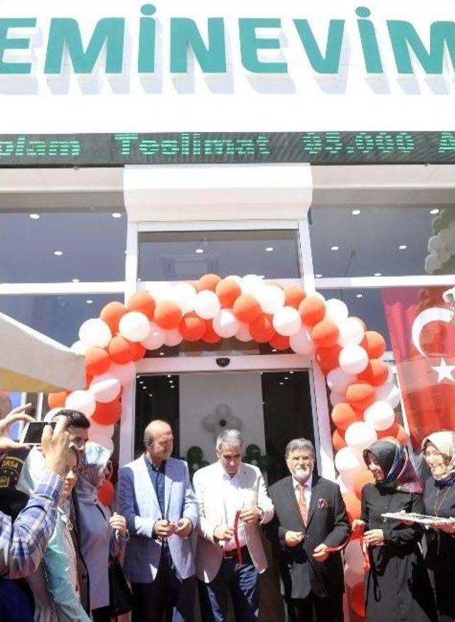 Eminevim 100. Şubesini Bursa’da Açtı