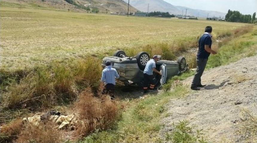 Muş&rsquo;ta Trafik Kazası: 1 &Ouml;l&uuml;, 4 Yaralı