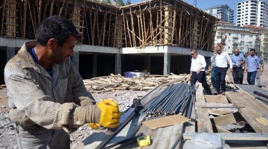 Şehitlik Camii Dini Ve Sosyal Tesis İnşaatı Y&uuml;kseliyor