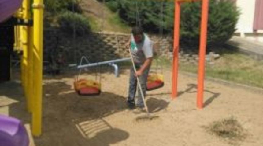 İzmit Parkları S&uuml;rekli D&uuml;zenleniyor