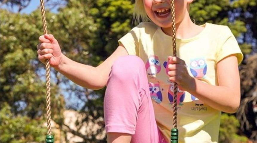 Fizyoterapist Toylan: "&ccedil;ocuklarda Etkili Terapi; Oyun"