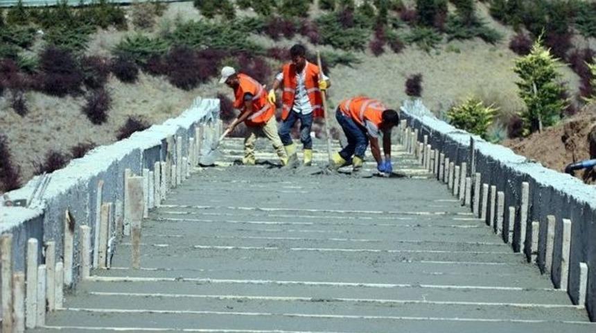 B&uuml;y&uuml;kşehir&rsquo;den Dik Rampalara Merdiven