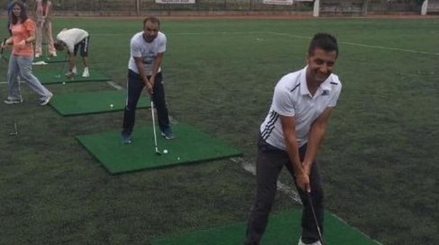 Batmanlılar Golf Oynamayı &Ouml;ğrenecek