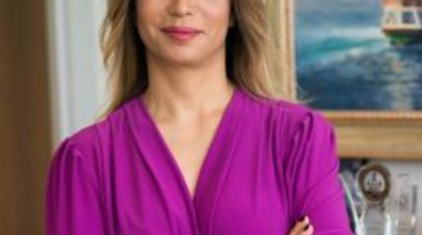 Diş Hekimi Zogun: &ldquo;dişlerin İnsan Y&uuml;z&uuml;n&uuml;n Yansıttığı Karakter Ve G&ouml;r&uuml;n&uuml;mle Doğrudan Bağlantısı Vardır&rdquo;