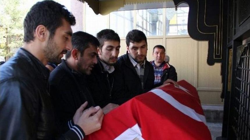 Bilim Adamı Parlak&rsquo;ın &Ouml;l&uuml;m&uuml;nde Fet&ouml; Ş&uuml;phesi