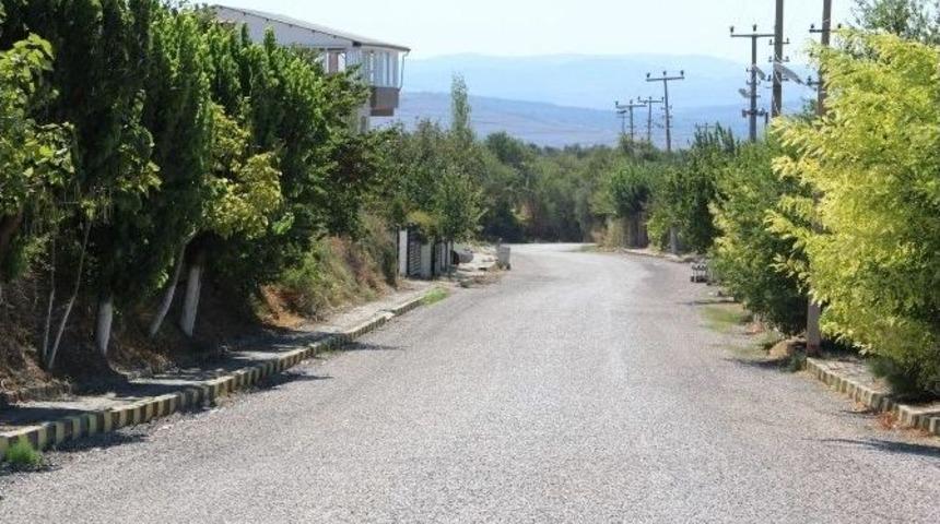 B&uuml;y&uuml;kşehirin Asfalt Hamlesi Manisa&rsquo;nın D&ouml;rt Bir Yanında Devam Ediyor