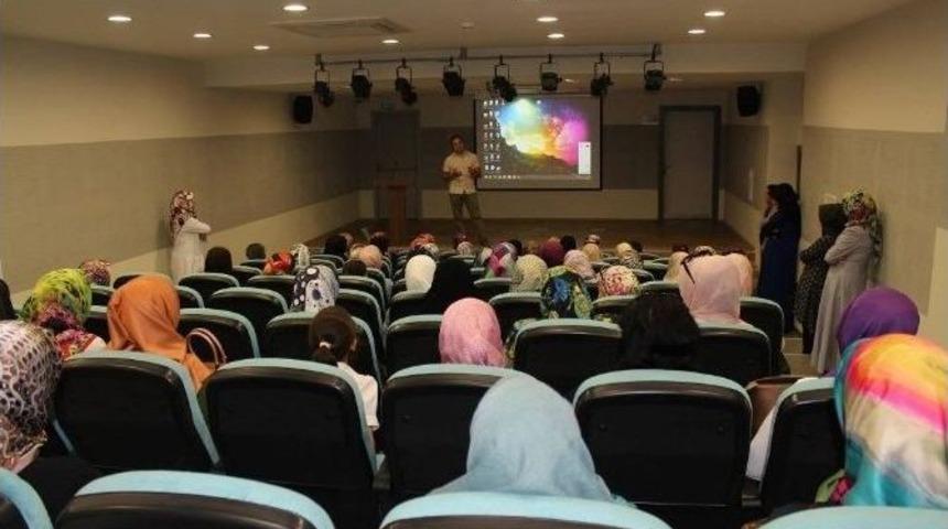 Akademi Lise&rsquo;de Aile Buluşmaları Devam Ediyor