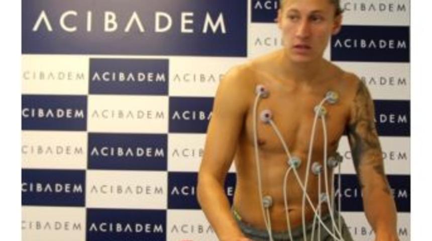 Felix Michel Sağlık Kontrol&uuml;nden Ge&ccedil;ti