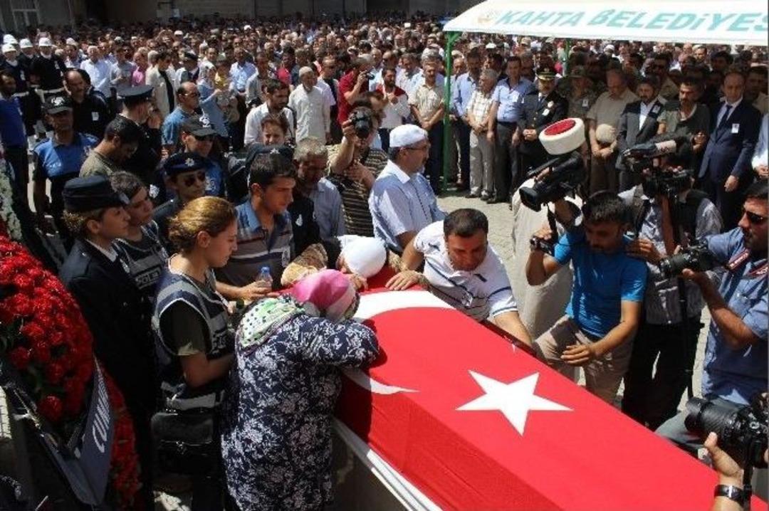 Şehit Oğlunu Son Yolculuğuna Uğurlayamadı