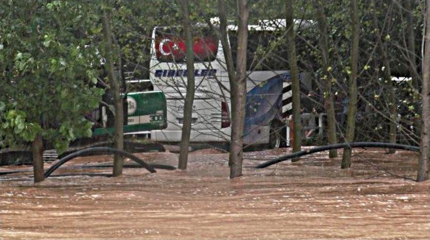 Kurtarma Operasyonundan Nefes Kesen G&ouml;r&uuml;nt&uuml;ler