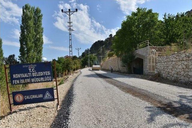 Konyaaltı Belediyesi’nden Yaylalarda Asfalt Çalışması