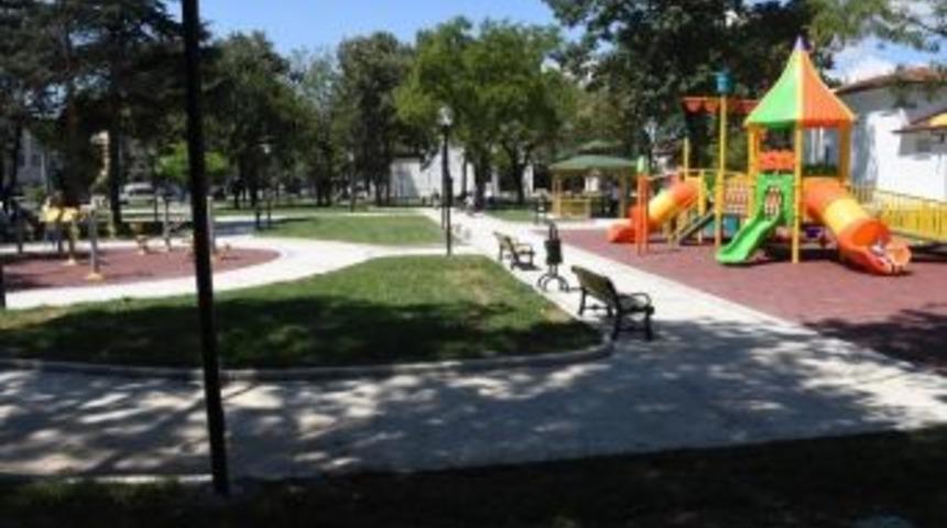 Engelsiz Parka Oyun Araçları Yerleştirildi