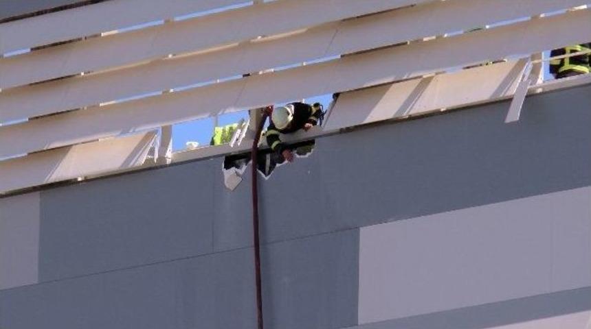 Veri Merkezi İnşaatında Tutuşan Yapı Malzemeleri Paniğe Neden Oldu