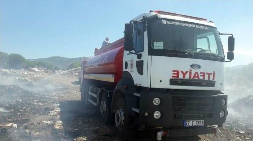 &Ccedil;&ouml;pl&uuml;kteki Yangın Kontrol Altına Alındı